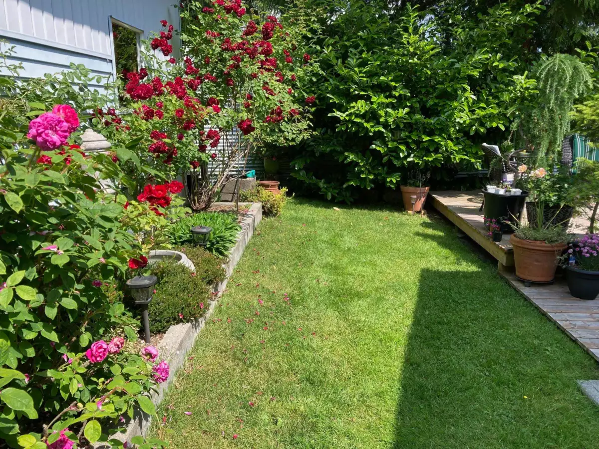 Garden / Landscaping Photo of 4569 Francis Peninsula Road, Madeira Park, BC