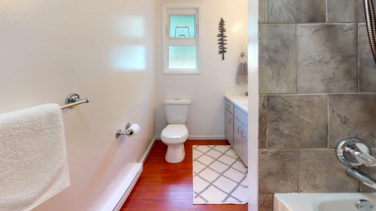 Mudroom Photo of 4569 Francis Peninsula Road, Madeira Park, BC