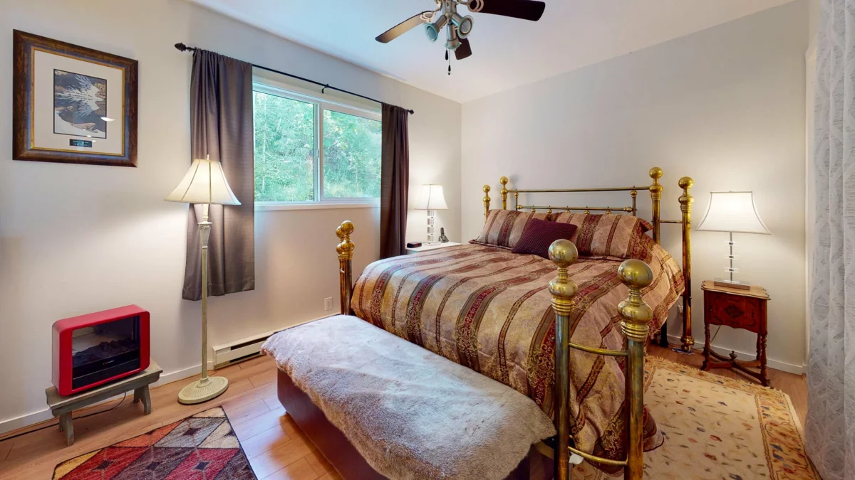 Office / Den Photo of 4569 Francis Peninsula Road, Madeira Park, BC