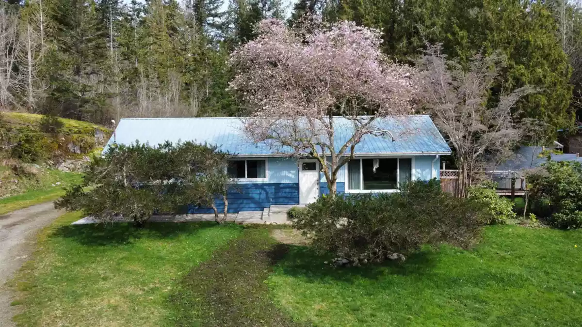 Outdoor Kitchen Photo of 4569 Francis Peninsula Road, Madeira Park, BC