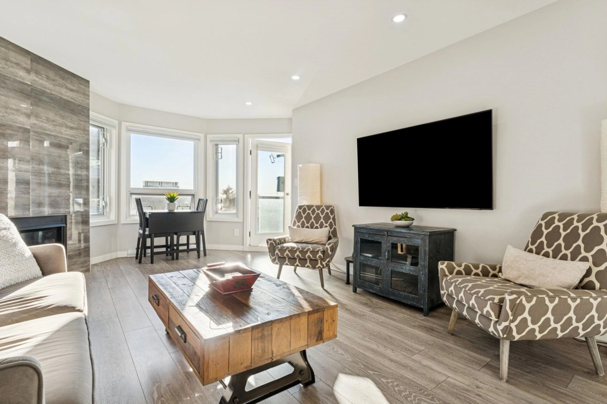 Family Room Photo of 305 175 W 4th Street, North Vancouver, BC