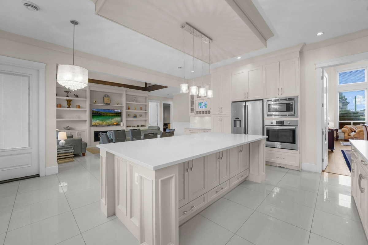 Primary Bathroom Photo of 4351 Woodhead Road, Richmond, BC