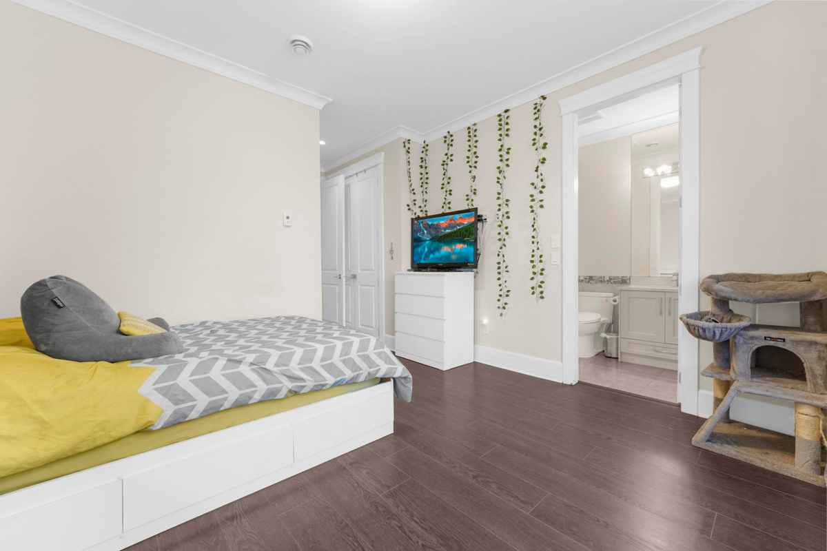 Swimming Pool Photo of 4351 Woodhead Road, Richmond, BC