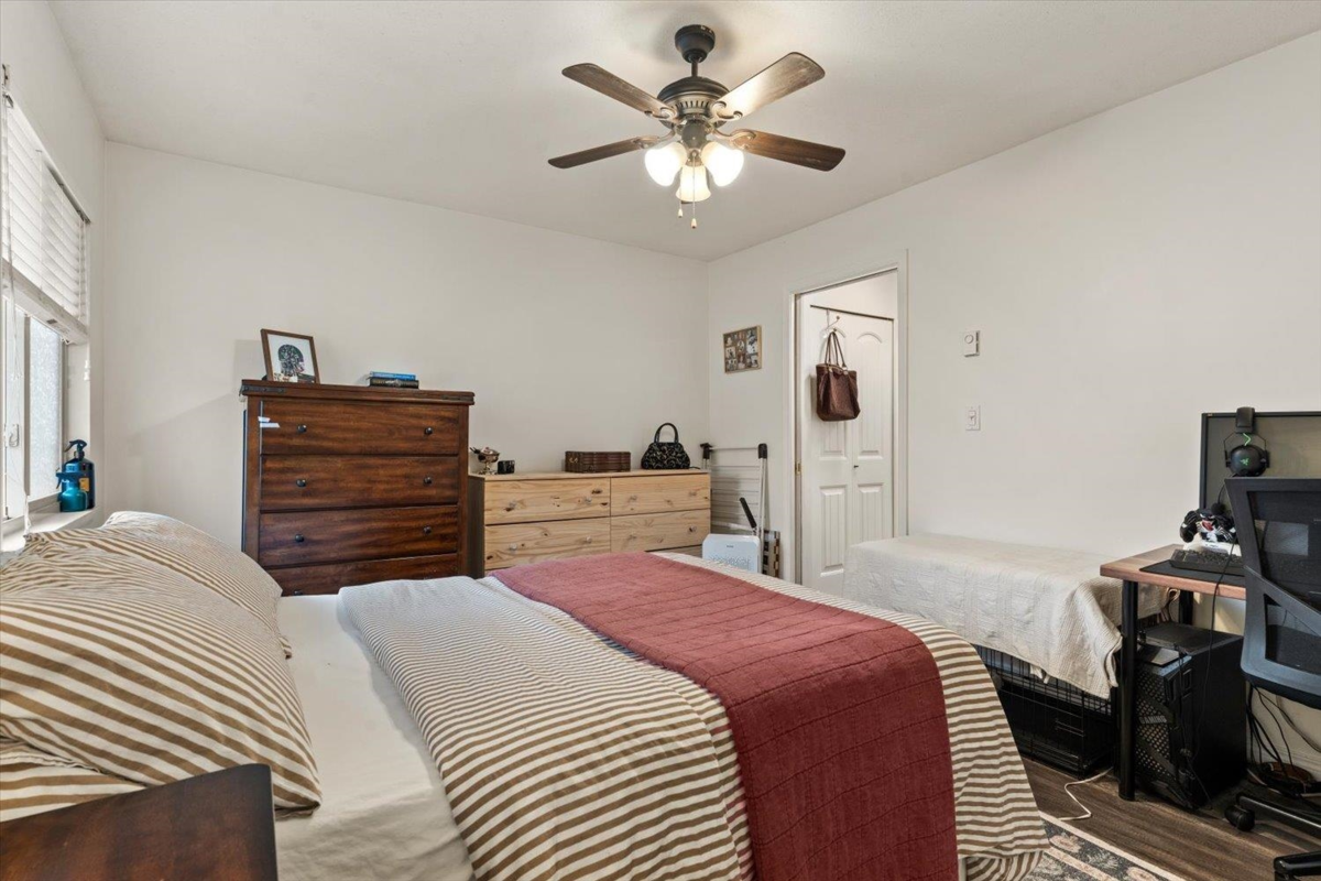 Hallway Photo of 101 45900 Lewis Avenue, Chilliwack, BC