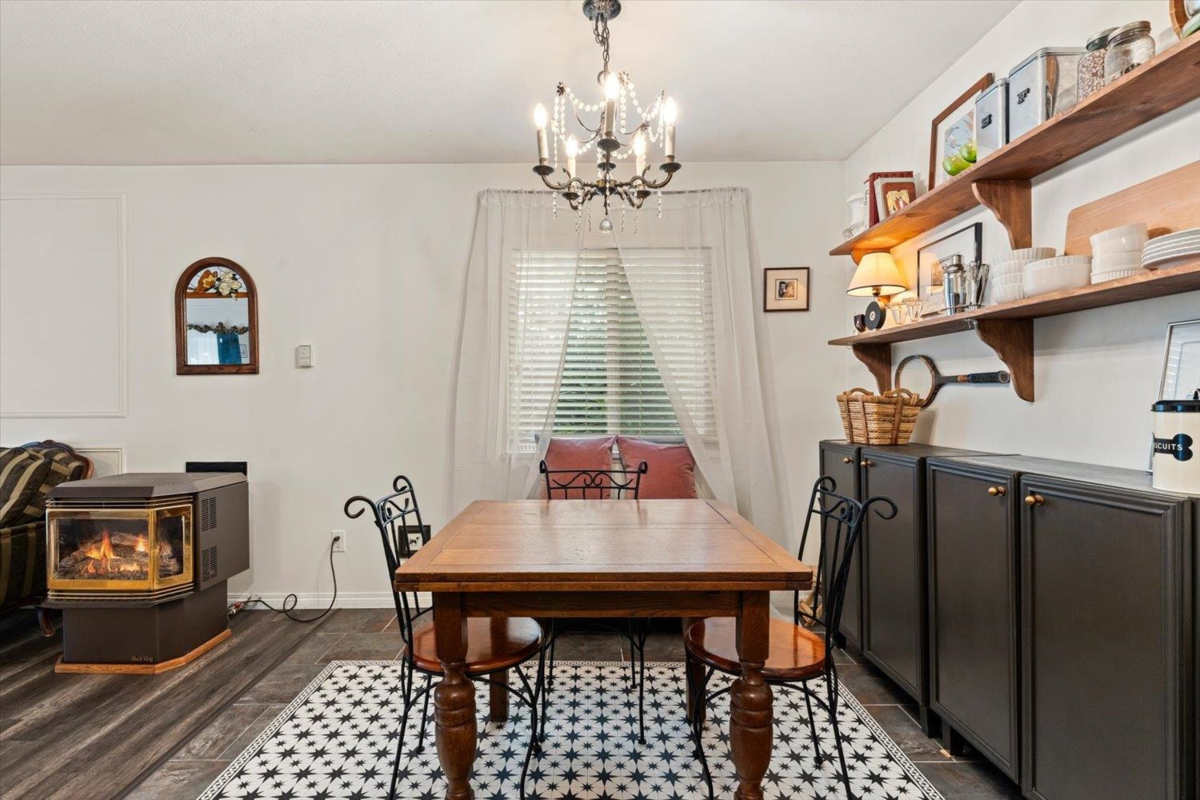 Pantry Photo of 101 45900 Lewis Avenue, Chilliwack, BC