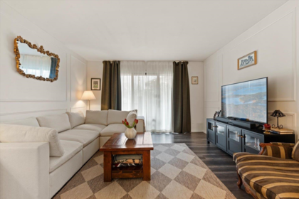 Front exterior of 101 45900 Lewis Avenue, Chilliwack, BC