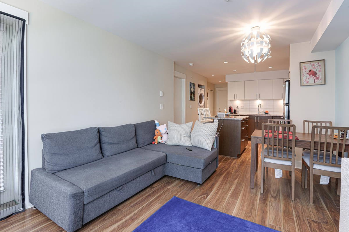 Family Room Photo of 208 55 Eighth Avenue, New Westminster, BC