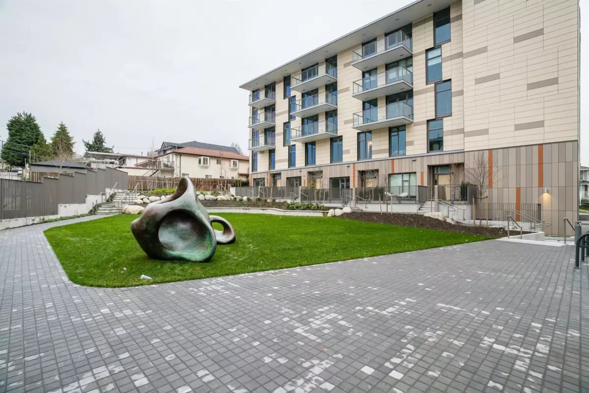 Basement Recreation Room Photo of 506 8121 Chester Street, Vancouver, BC