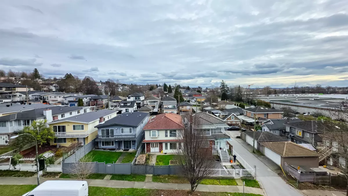 Breakfast Nook Photo of 506 8121 Chester Street, Vancouver, BC
