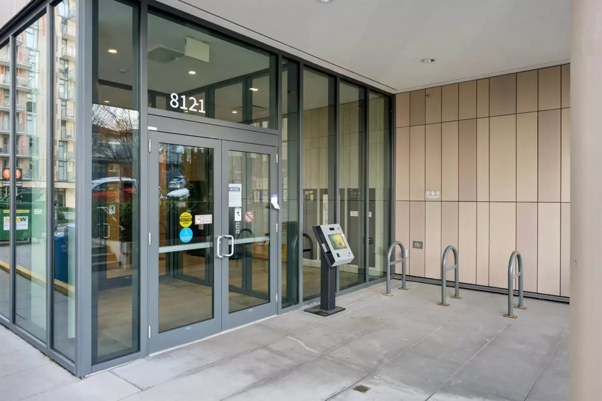 Walk-In Closet Photo of 506 8121 Chester Street, Vancouver, BC