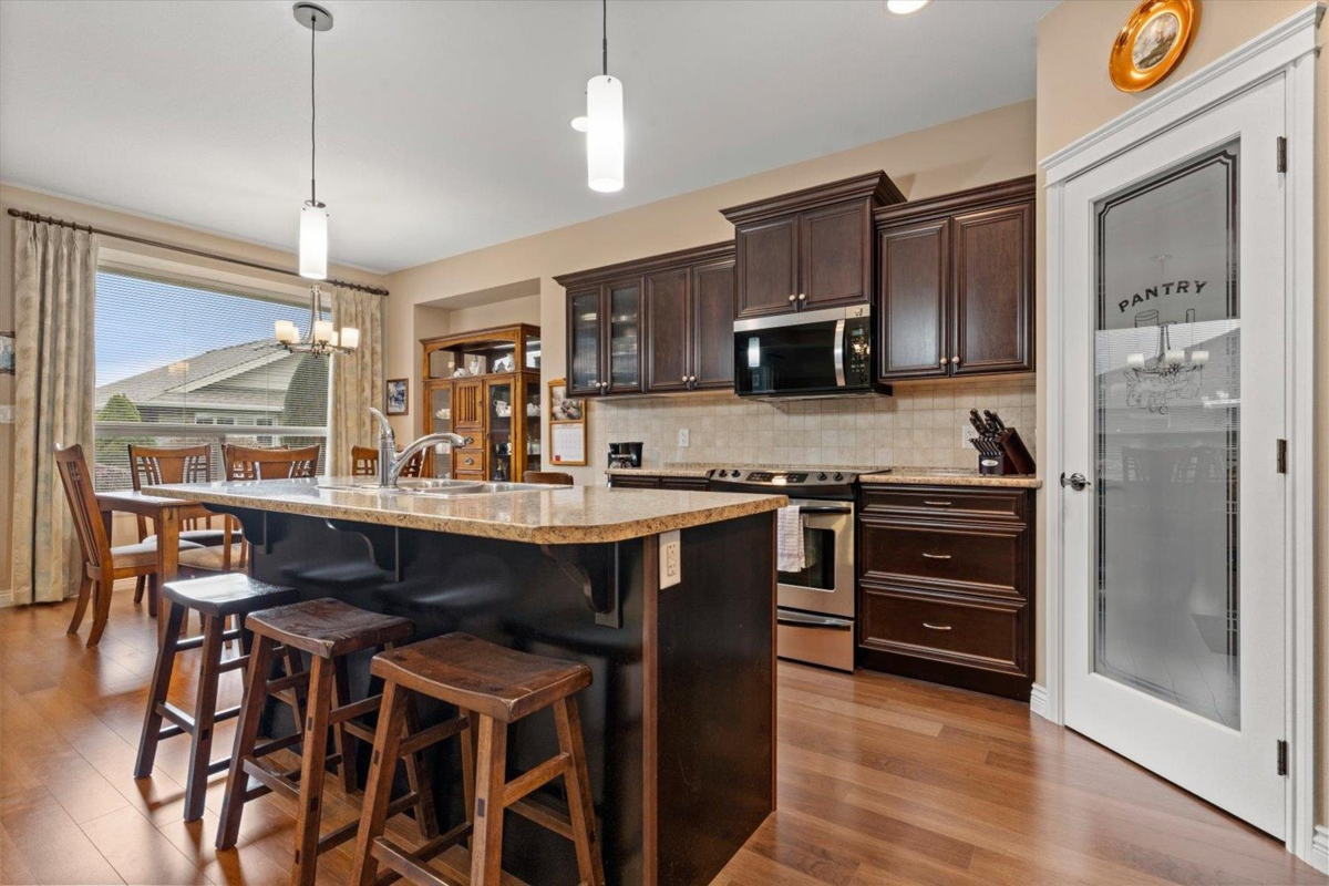 Walk-In Closet Photo of 5939 Cobblestone Street, Chilliwack, BC
