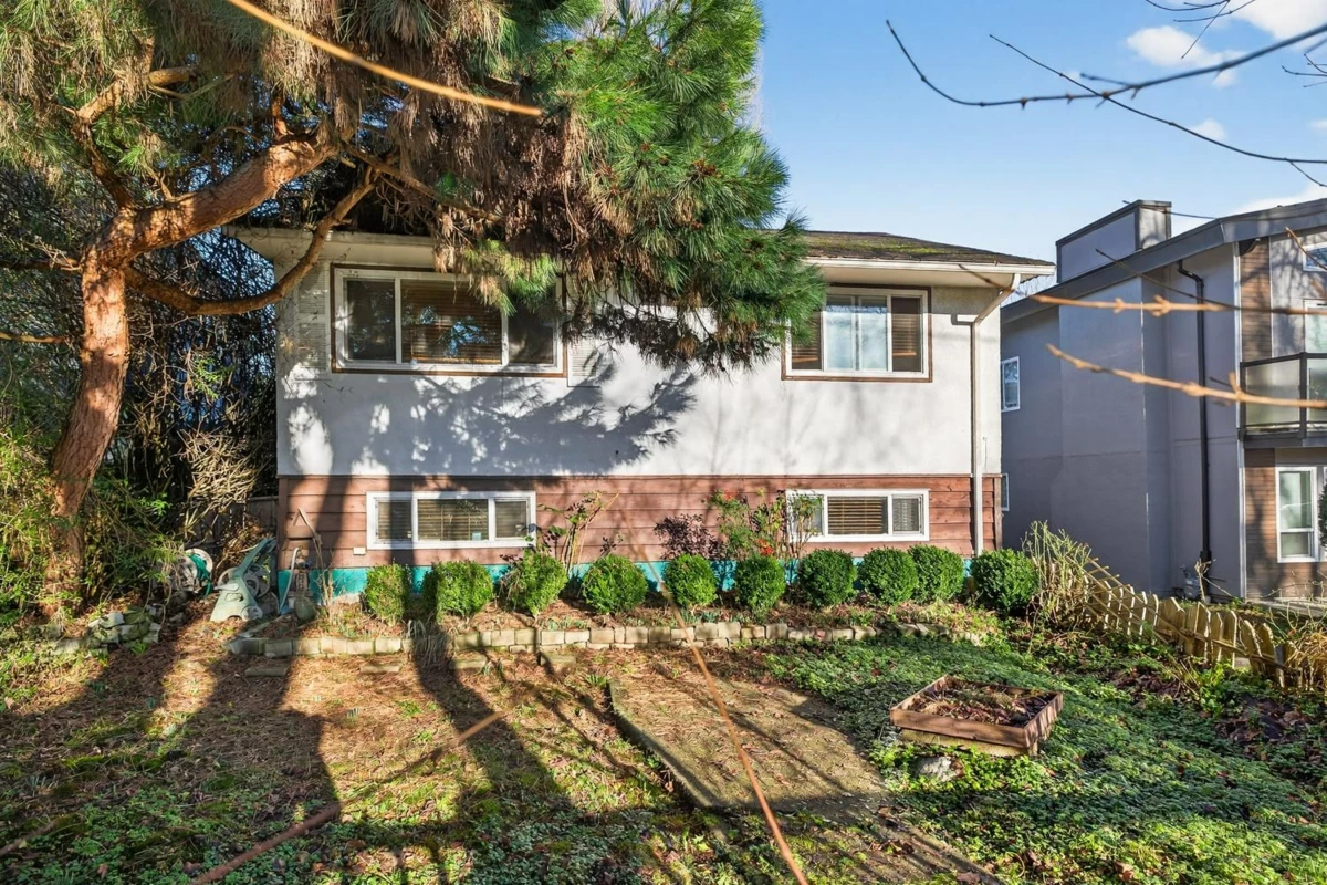 Exterior Rear Photo of 557 E 21st Avenue, Vancouver, BC