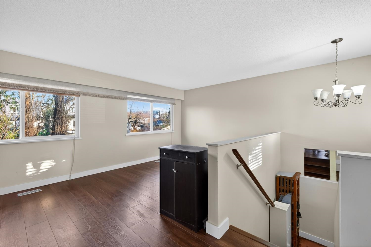 Family Room Photo of 557 E 21st Avenue, Vancouver, BC