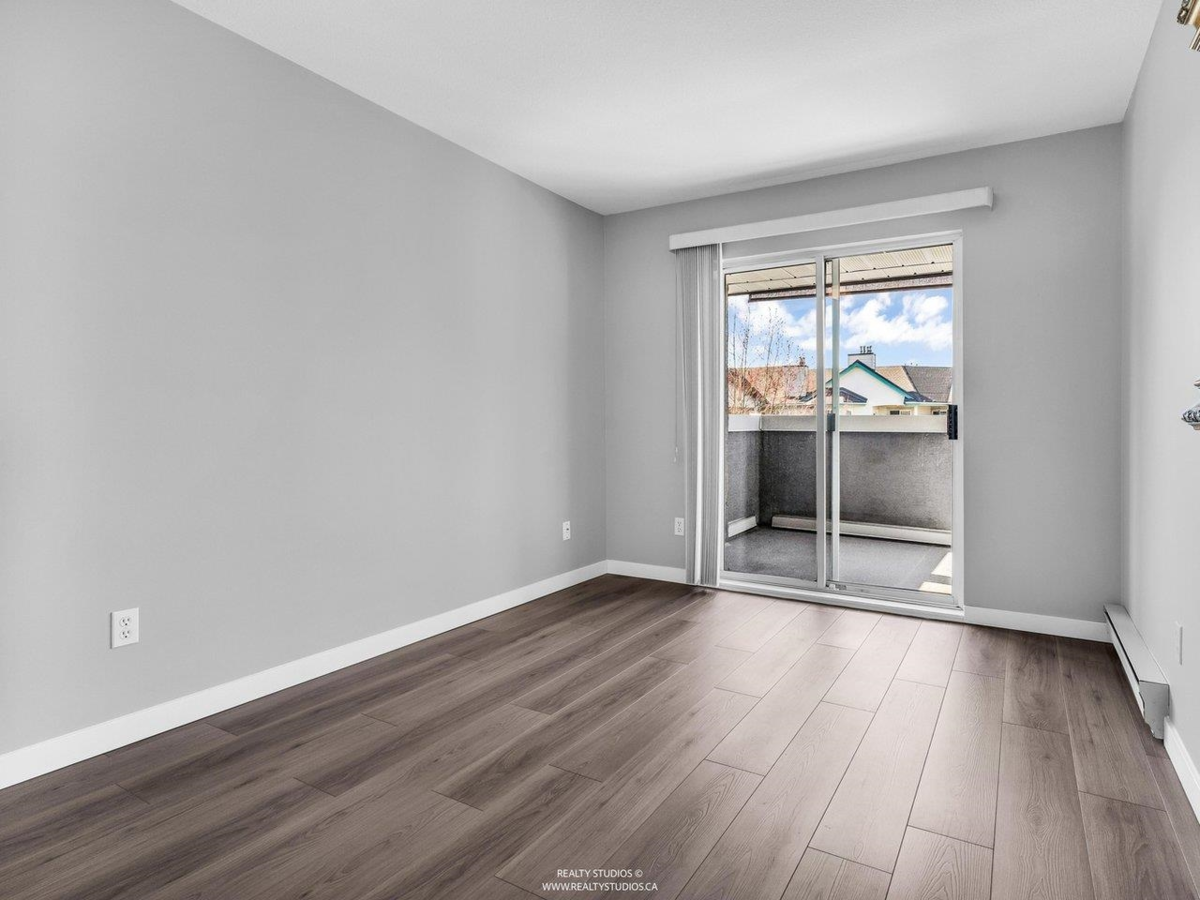 Basement Recreation Room Photo of 312 5375 205 Street, Langley, BC