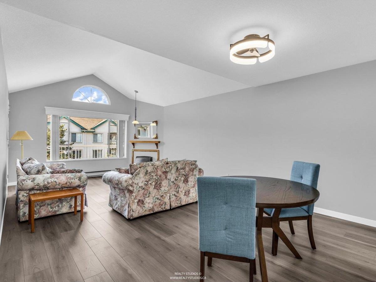 Family Room Photo of 312 5375 205 Street, Langley, BC