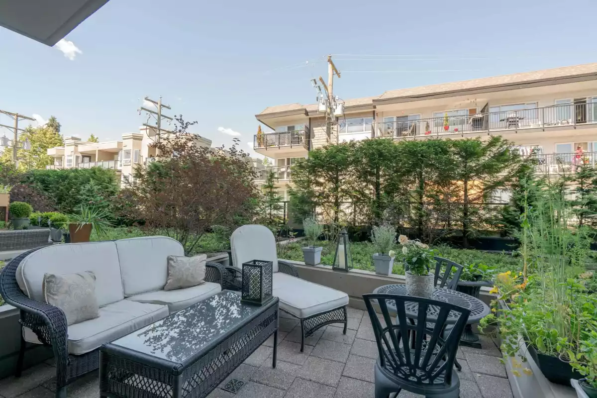 Office / Den Photo of 302 160 W 3rd Street, North Vancouver, BC