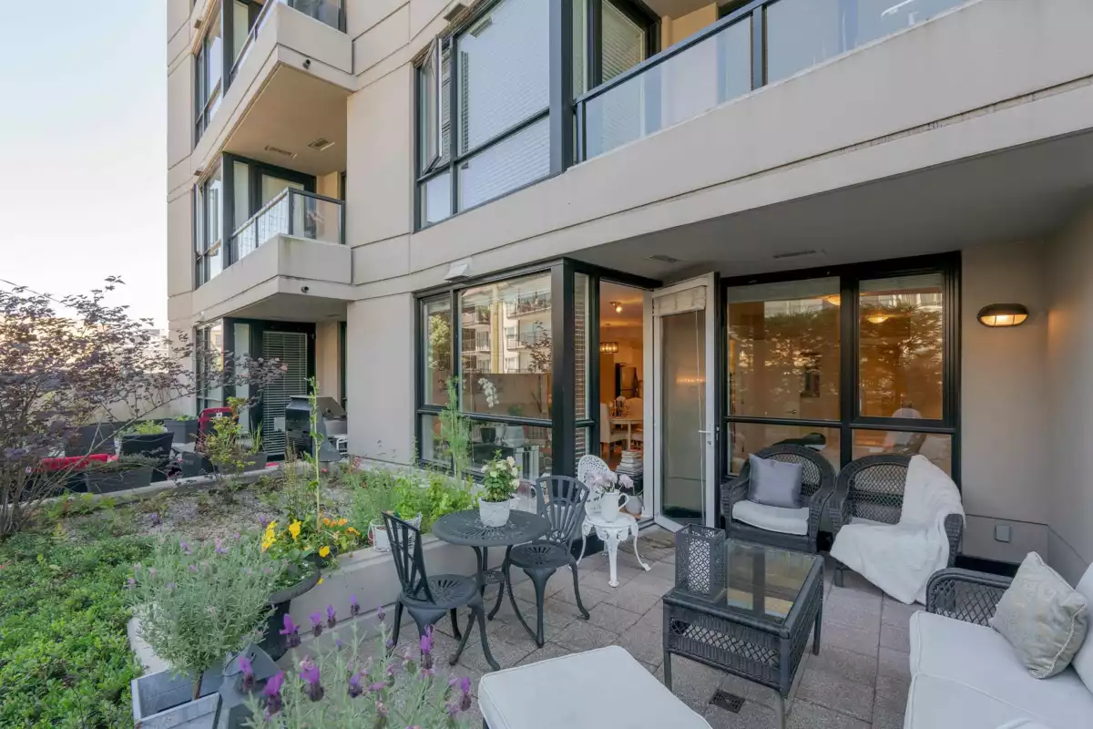 Powder Room Photo of 302 160 W 3rd Street, North Vancouver, BC