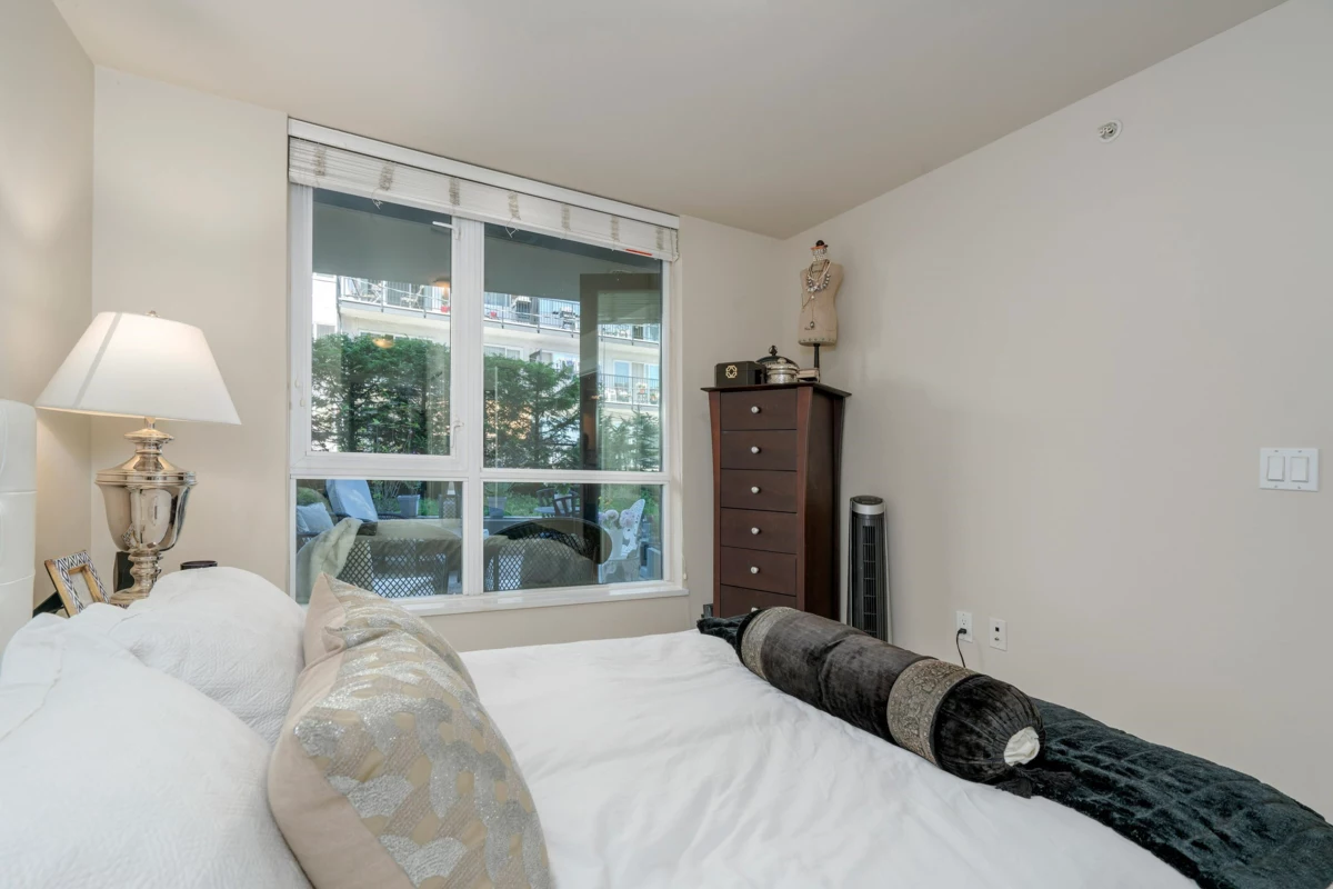 Primary Bathroom Photo of 302 160 W 3rd Street, North Vancouver, BC