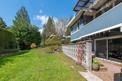 3669 Edgemont Boulevard, North Vancouver, BC