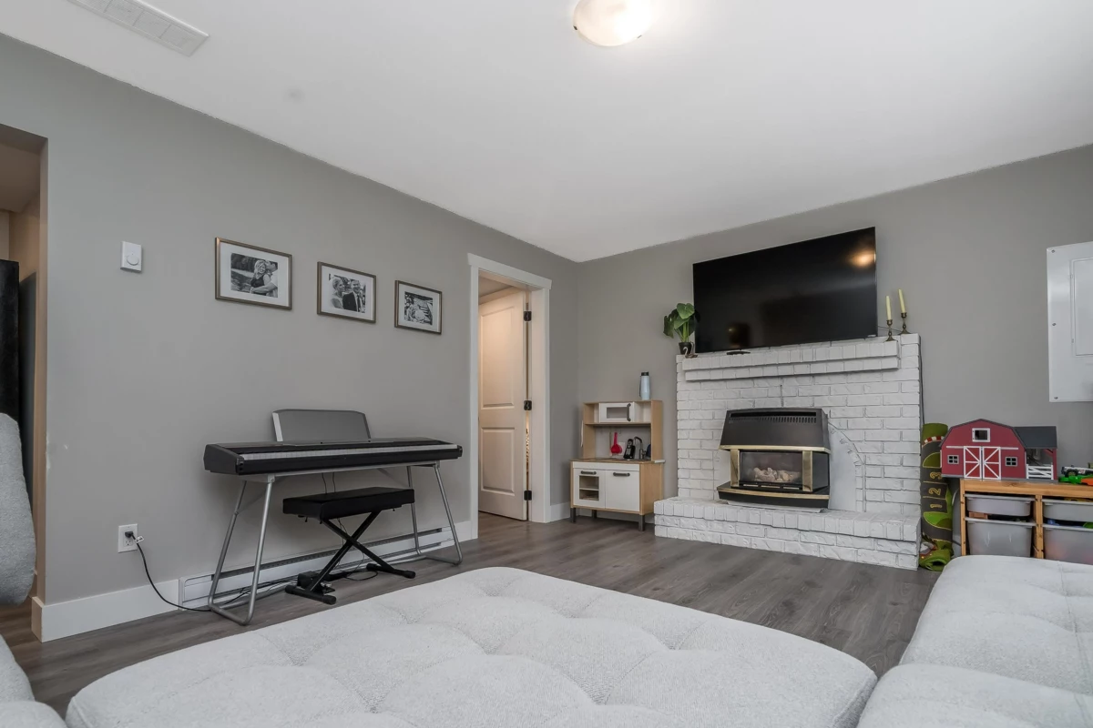 Garden / Landscaping Photo of 4427 202 Street, Langley, BC