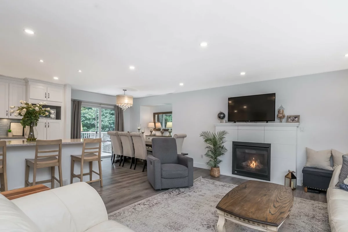 Primary Bathroom Photo of 4427 202 Street, Langley, BC