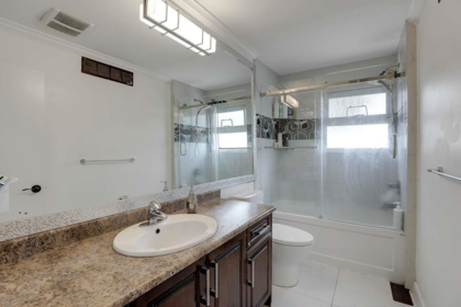 Powder Room Photo of 7436 118a Street, Delta, BC
