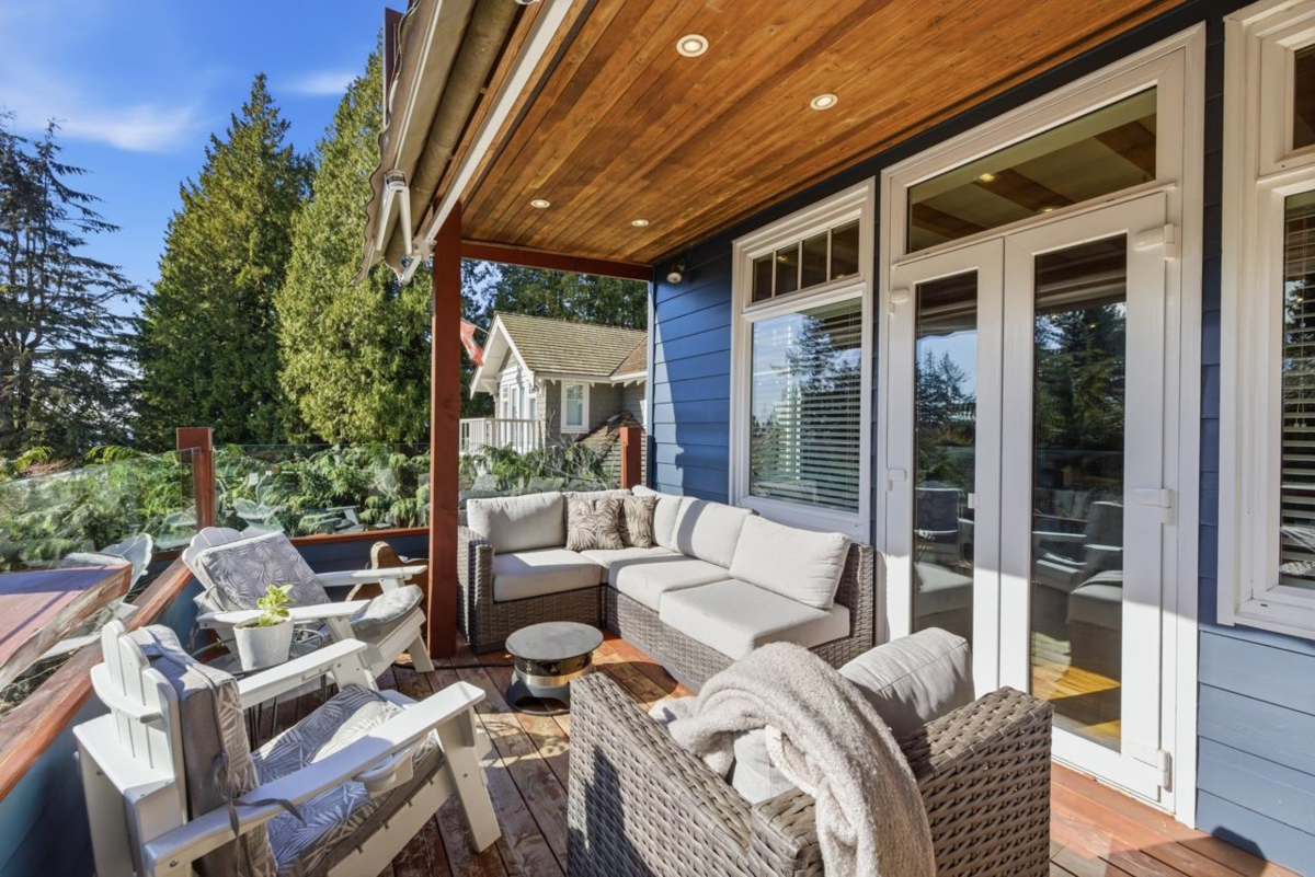 Loft / Bonus Room Photo of 145 E Kensington Road, North Vancouver, BC