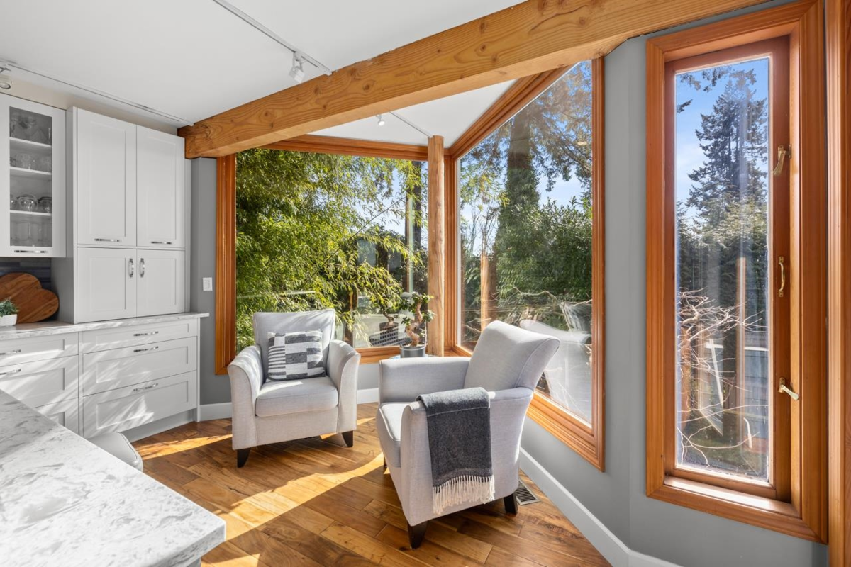 Office / Den Photo of 145 E Kensington Road, North Vancouver, BC