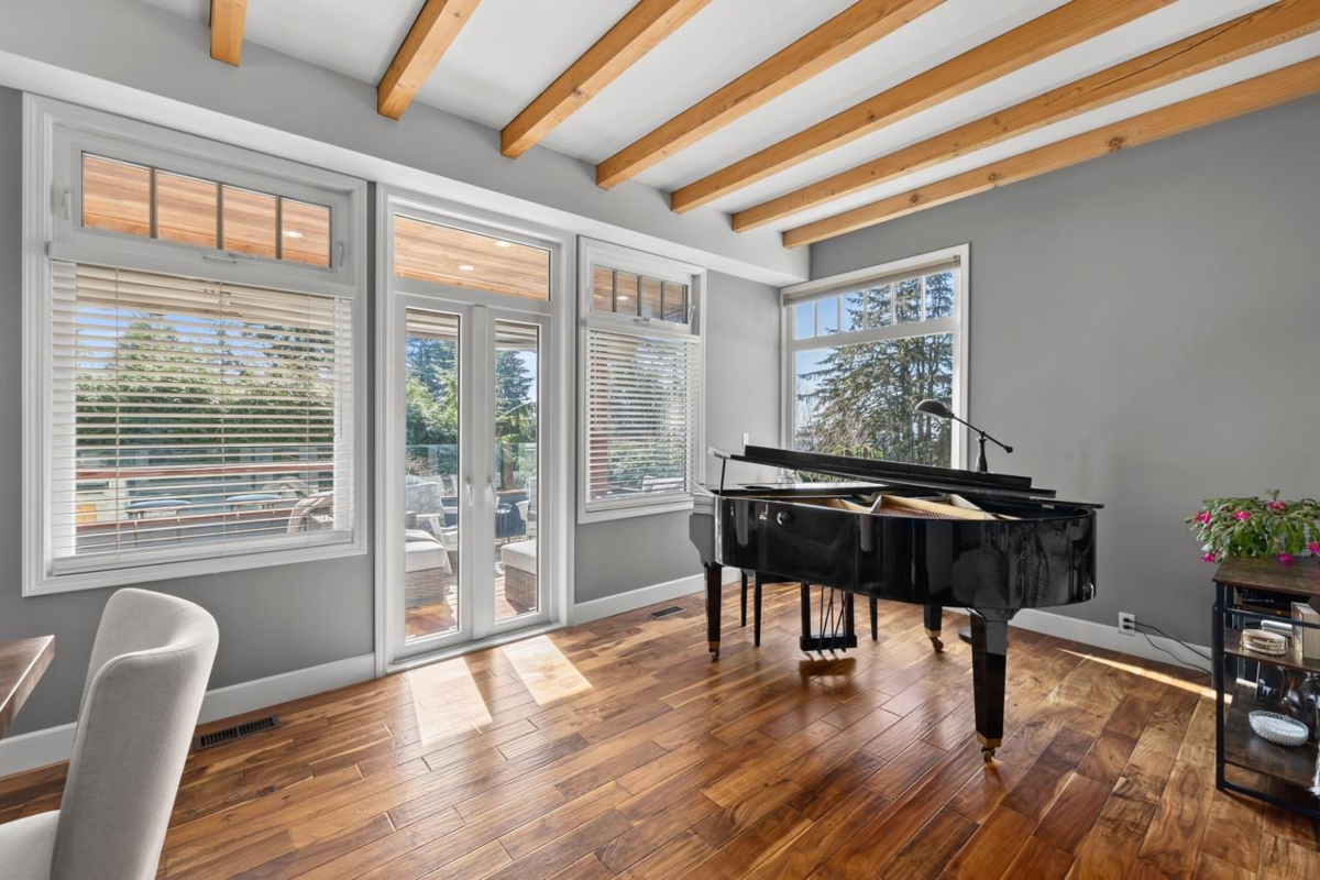 Primary Bathroom Photo of 145 E Kensington Road, North Vancouver, BC