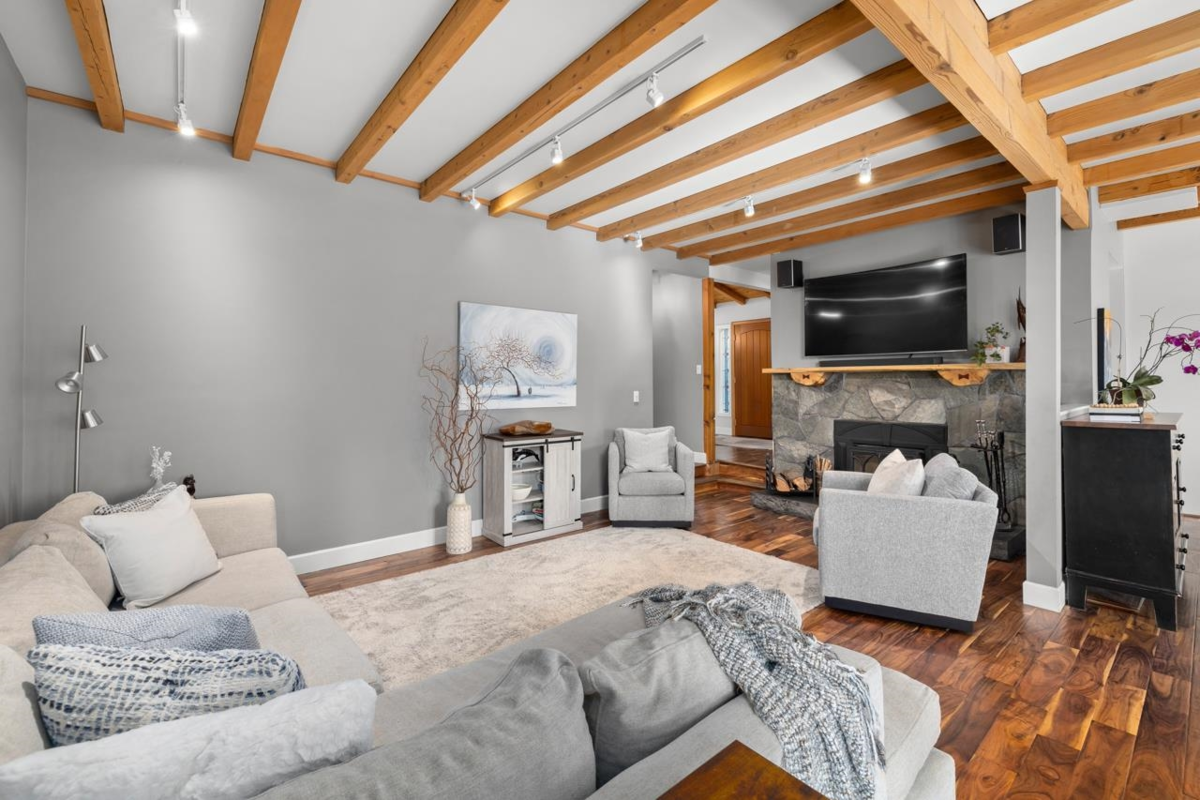 Primary Bedroom Photo of 145 E Kensington Road, North Vancouver, BC