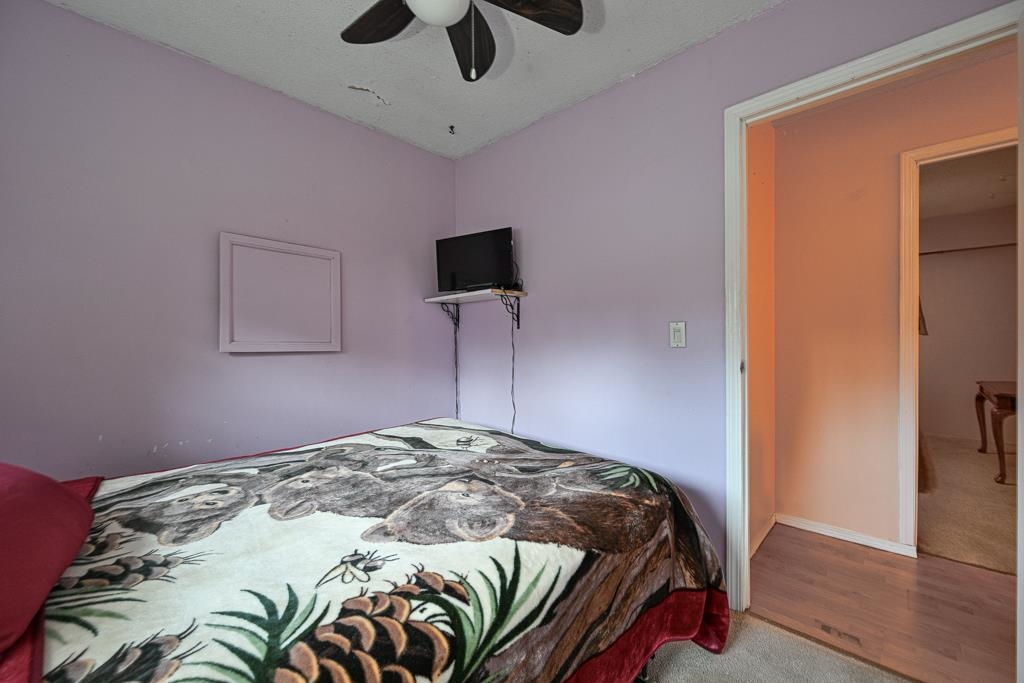 Basement Recreation Room Photo of 7016 141 Street, Surrey, BC