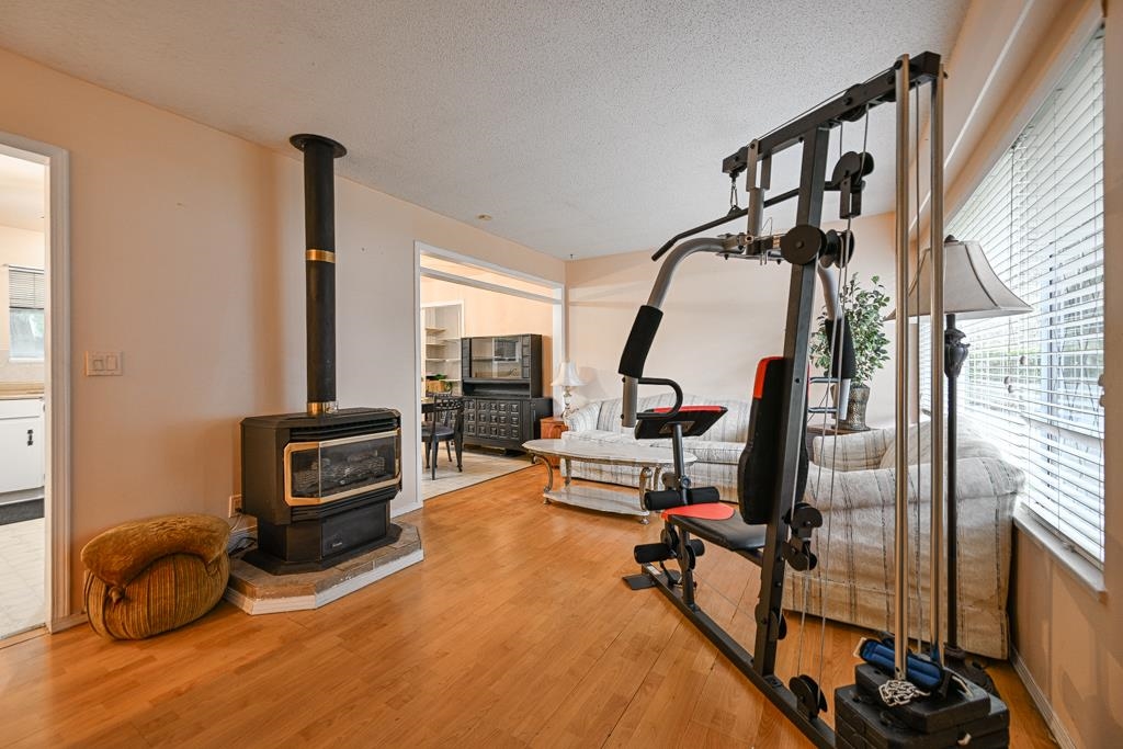Kitchen Photo of 7016 141 Street, Surrey, BC