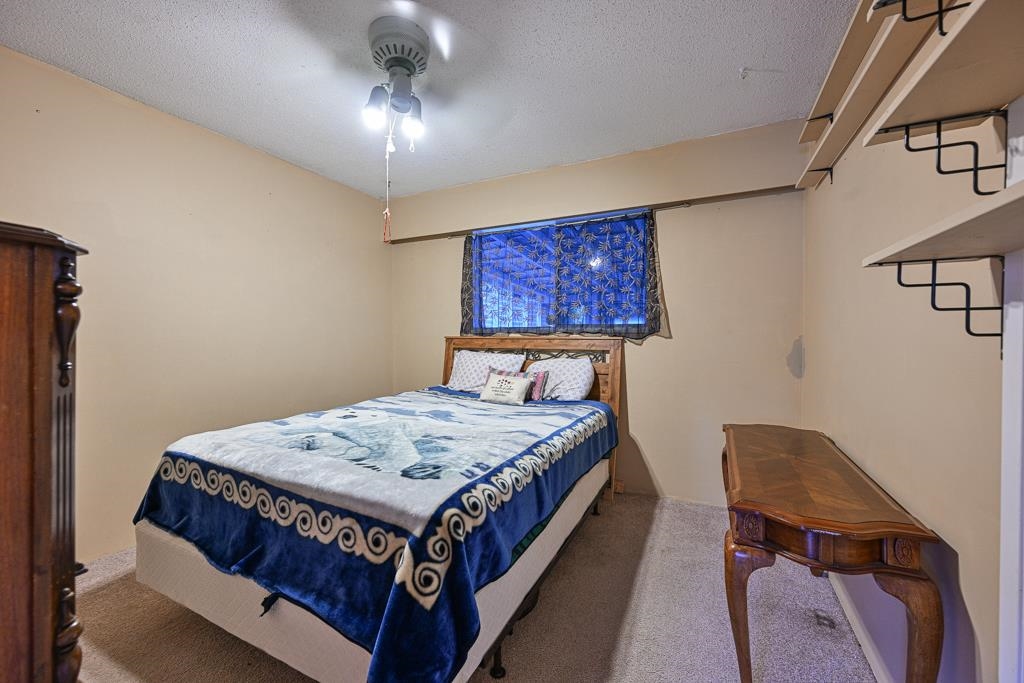 Laundry Room Photo of 7016 141 Street, Surrey, BC