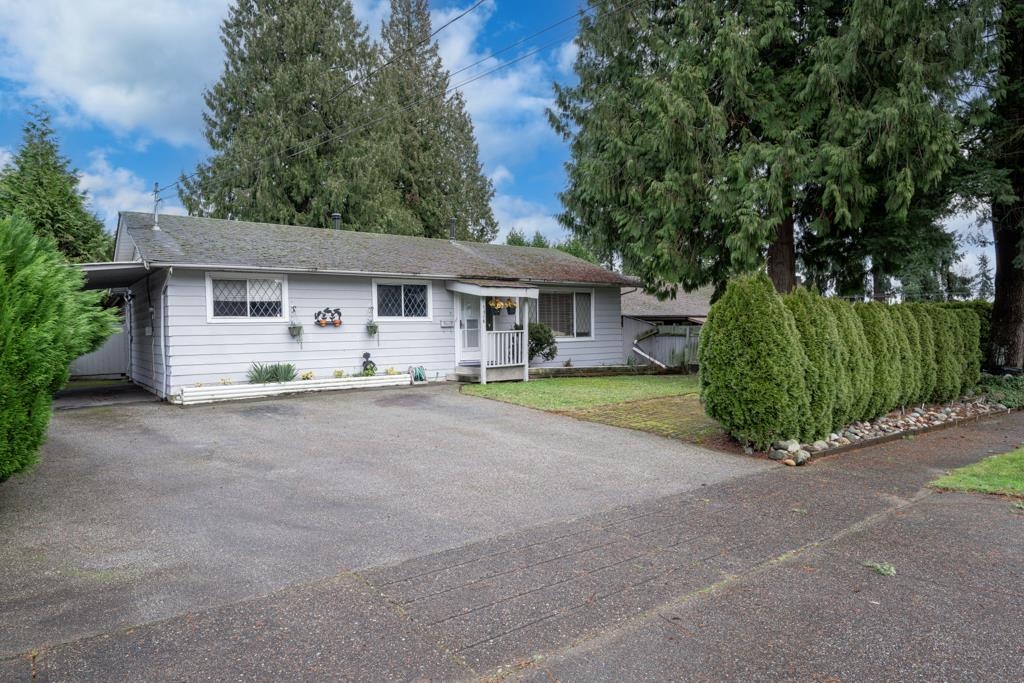 Living Room Photo of 7016 141 Street, Surrey, BC