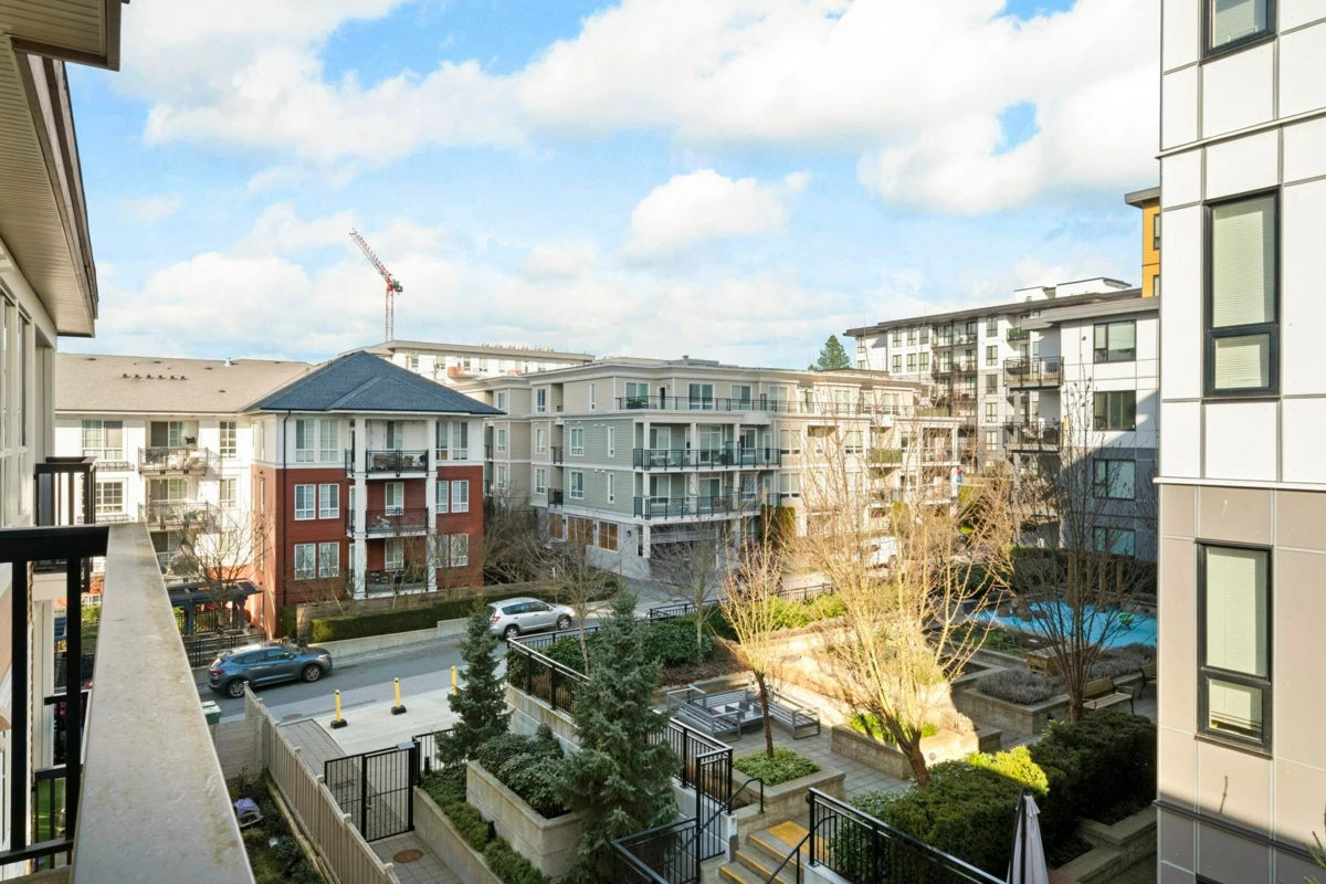 Kitchen Photo of 412 611 Regan Avenue, Coquitlam, BC