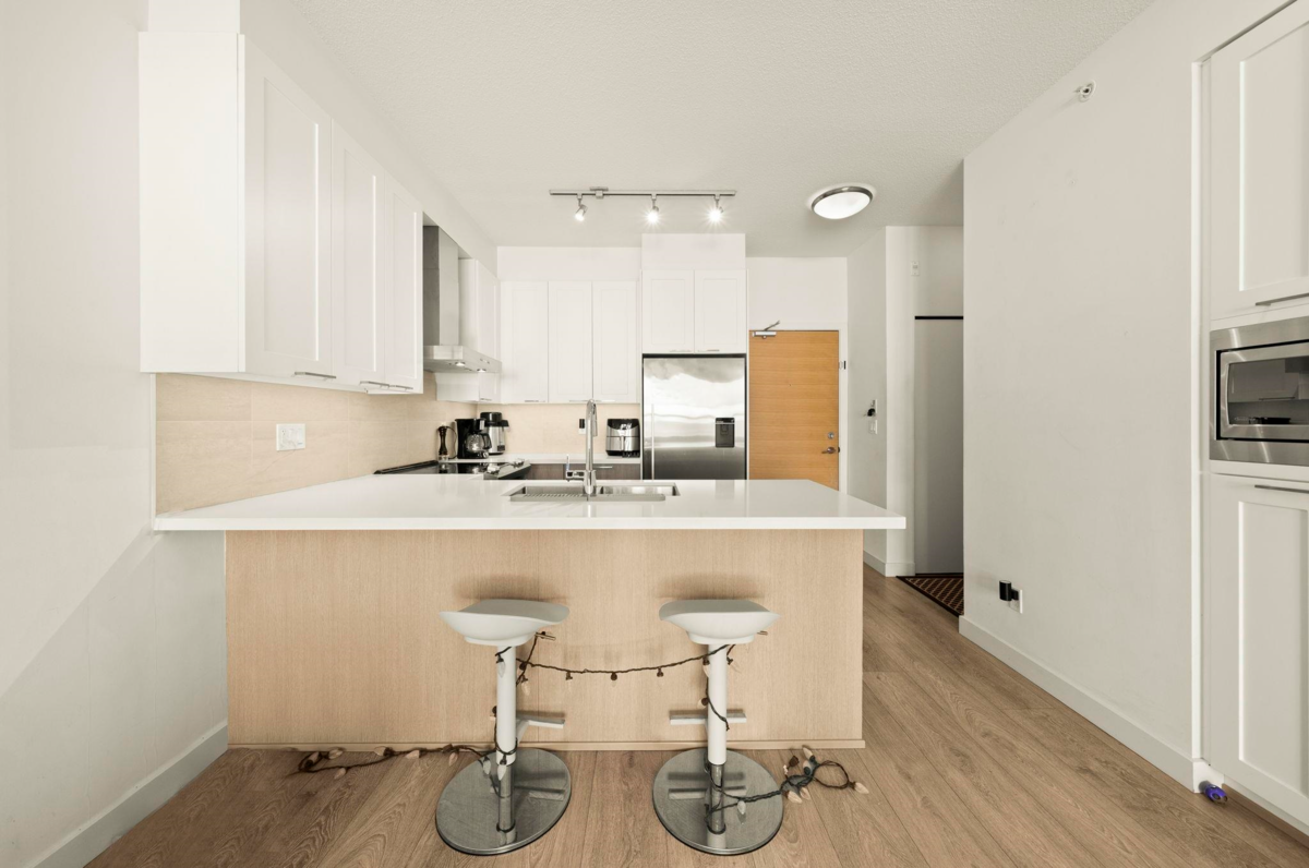 Walk-In Closet Photo of 412 611 Regan Avenue, Coquitlam, BC