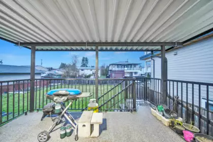 Garage Interior Photo of 14539 Chartwell Drive, Surrey, BC