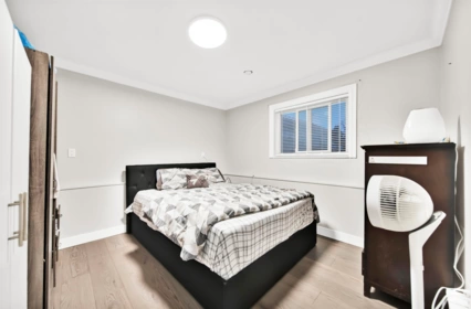 Laundry Room Photo of 14539 Chartwell Drive, Surrey, BC