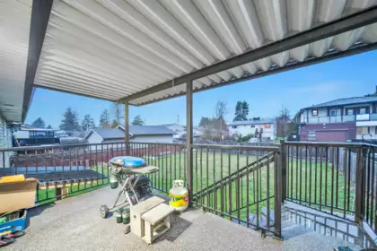 Staircase Photo of 14539 Chartwell Drive, Surrey, BC