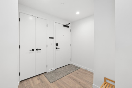 Entry Foyer Photo of 1604 10448 University Drive, Surrey, BC