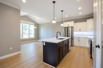 Hallway Photo of 46075 Stevenson Road, Chilliwack, BC