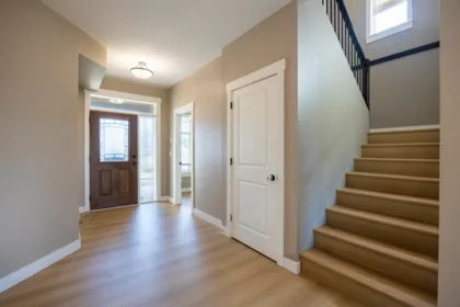 Walk-In Closet Photo of 46075 Stevenson Road, Chilliwack, BC
