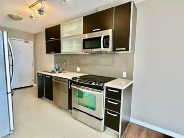2805 9981 Whalley Boulevard, Surrey, BC, Surrey — Apartment/Condo for sale