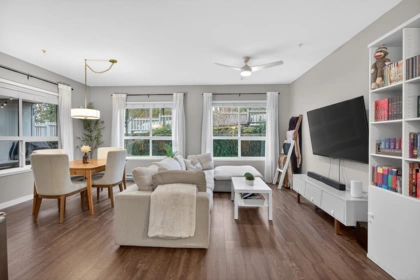 Office / Den Photo of B102 6490 194 Street, Surrey, BC