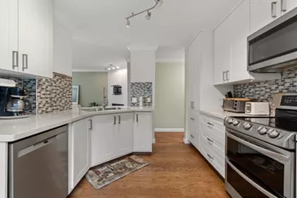 Breakfast Nook Photo of 303 45765 Spadina Avenue, Chilliwack, BC