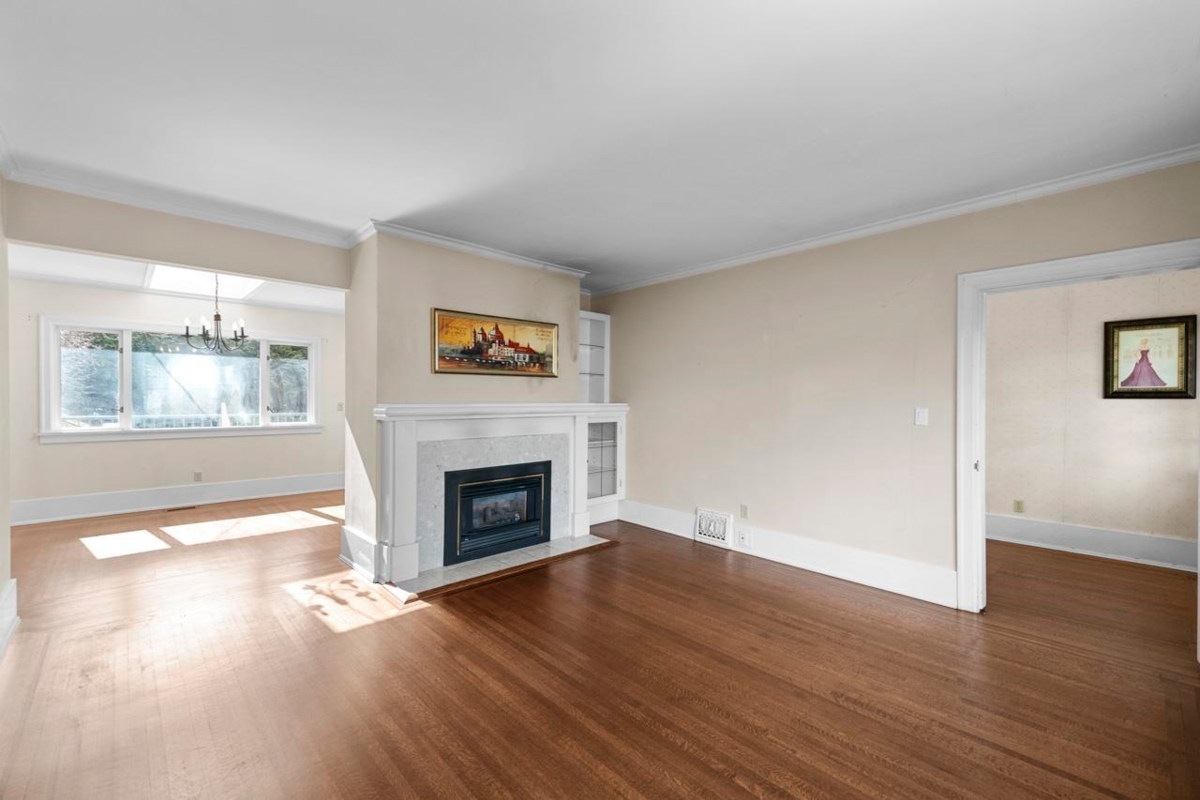 Living Room Photo of 4278 W 12th Avenue, Vancouver, BC