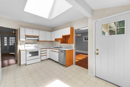 Kitchen Photo of 4278 W 12th Avenue, Vancouver, BC
