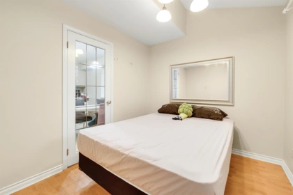Breakfast Nook Photo of 819 W 70th Avenue, Vancouver, BC