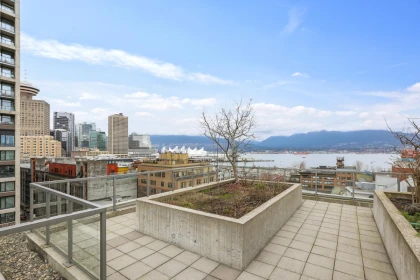 Office / Den Photo of 1110 66 W Cordova Street, Vancouver, BC