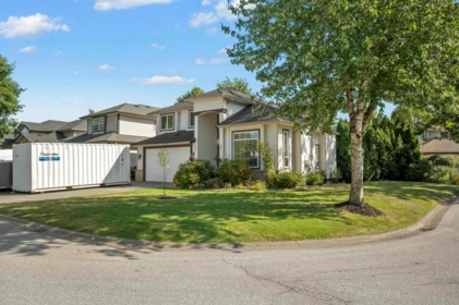 16868 61a Avenue, Surrey, BC, Surrey — Single Family Residence for sale
